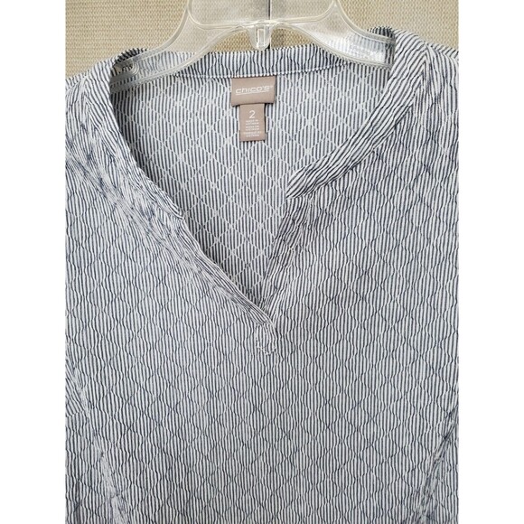 Chico's Cotton Blend Diamond Textured Split Neck Roll-Tab Sleeve Tunic Size 2 L - Picture 4 of 8